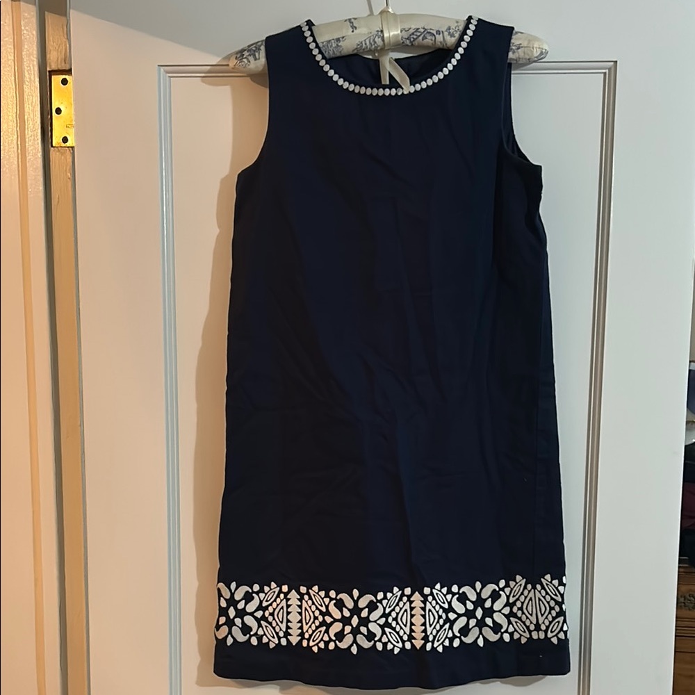 Vineyard Vines Navy Dress with White Accents